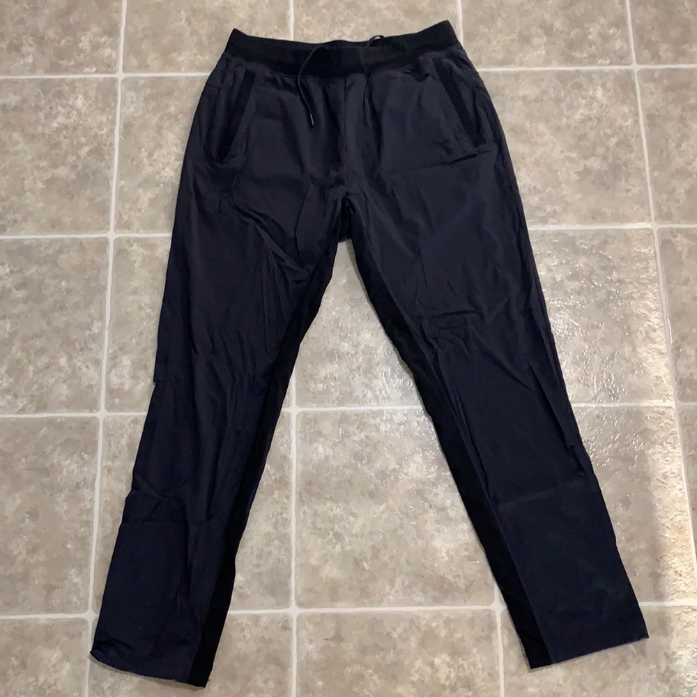 Lululemon Great Wall pants size large